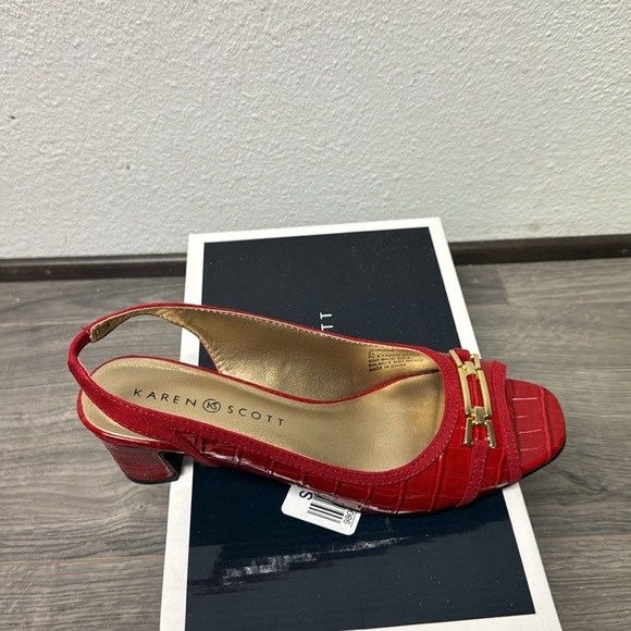 Karen Scott Women’s Red Crocodile Print Jerricca Slingback Pumps - Picture 5 of 6